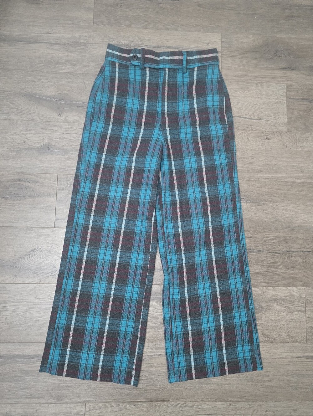 Urban Outfitters Wide Leg Plaid Trousers Tartan Pattern Size 2 Funky Boho Fun